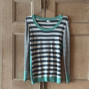 Striped O+O Sweater, Size M